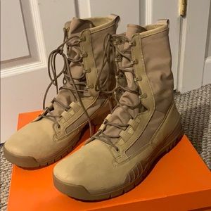 Nike Boots Size 14